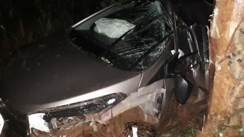Mulher morre e dupla fica ferida em acidente na rodovia de Itapura