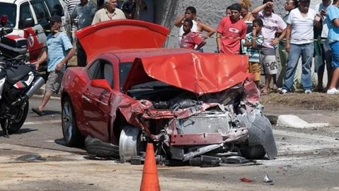 Imagem Após 10 anos, Justiça condena motorista de Camaro acusado de dirigir embriagado a 123 km/h, causar acidentes e morte em SP