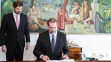 Presidente interino da República, Toffoli sanciona lei que torna crime importunação sexual