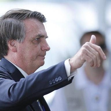 Bolsonaro convida Temer para chefiar missão brasileira no Líbano