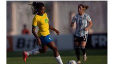 Pia convoca três jogadoras na véspera da estreia em torneio da França