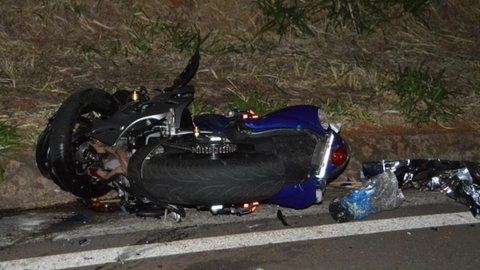 Motociclista morre após bater em veículo na rodovia Euclides da Cunha