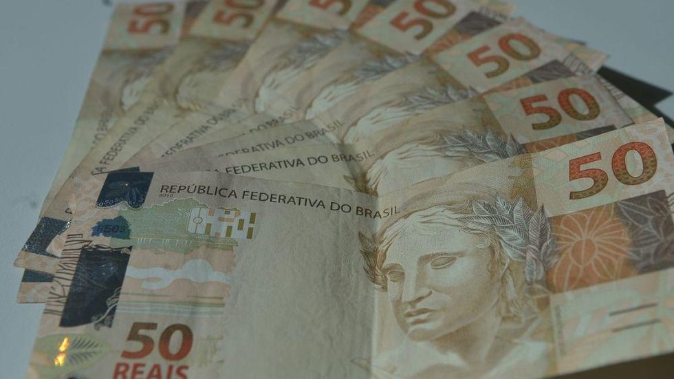 Índice de clima econômico no Brasil cai para 60,9 pontos negativos