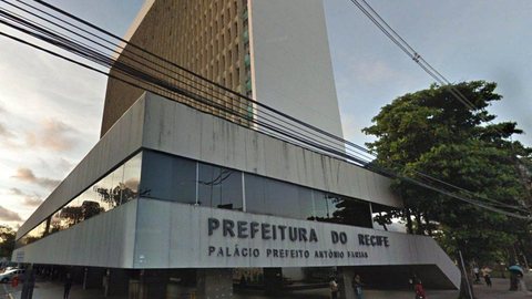PF faz buscas na prefeitura do Recife sobre compra de respiradores sem licitação