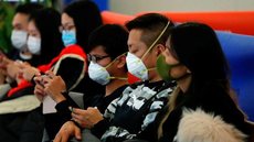 Pela 1ª vez, China tem menos de 2 mil casos de coronavírus em um dia