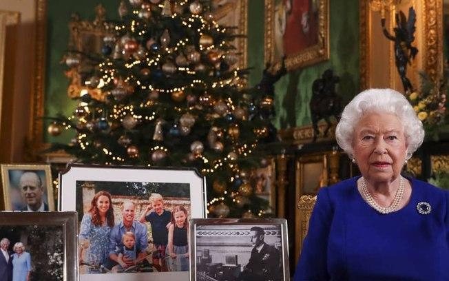 Pandemia faz rainha Elizabeth II cancelar comemoração de aniversário pela 1ª vez