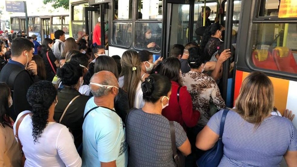 Desemprego tem 1ª queda após quatro semanas consecutivas de alta diante da pandemia, aponta IBGE