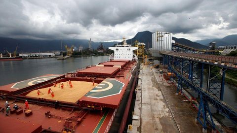 Setor portuário movimentou 1,2 bi toneladas em 2021 e cresceu 4,8%