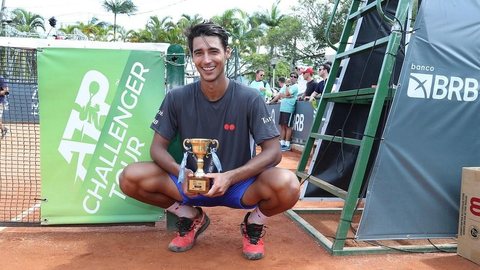 Igor Marcondes vence ATP Challenger 80 e celebra primeiro título internacional da carreira