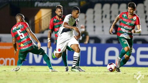 Vasco enfrenta Portuguesa buscando a liderança do Campeonato Carioca