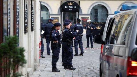 Ministro classifica ataque em Viena como “terrorista islâmico”