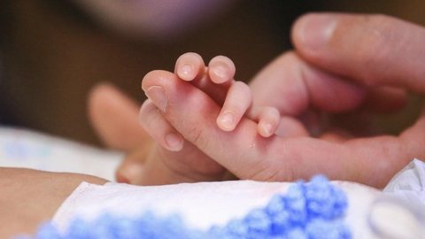 Tribunal de Justiça reconhece multiparentalidade em SP e autoriza registro de criança com dois pais, o biológico e o afetivo