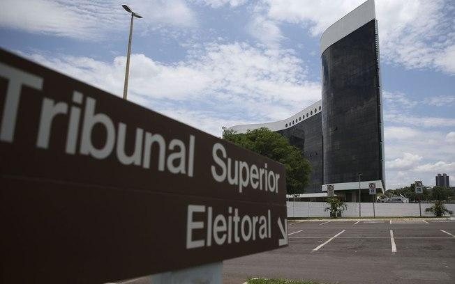 Justiça vê TSE como novo alvo de Bolsonaro