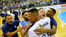 Foz Cataratas-PR vence São José-SP e avança às semifinais da LNF