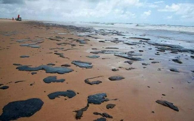 Vazamento de óleo no Nordeste pode ter vindo da África, sugerem pesquisadores