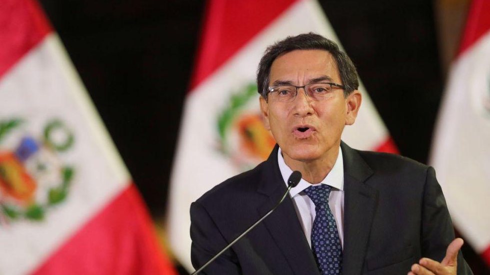 Presidente peruano faz reforma ministerial durante crise por pandemia