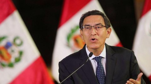 Presidente peruano faz reforma ministerial durante crise por pandemia