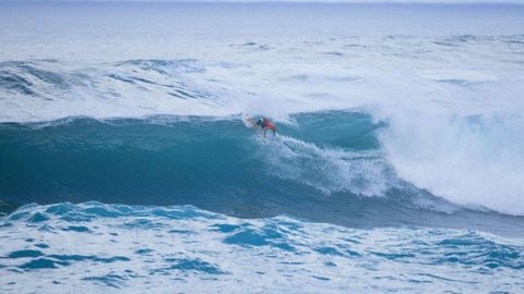 Surfe: Ítalo Ferreira avança direto para 3ª etapa de Sunset Beach