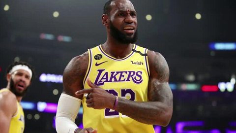 NBA: LeBron James renova contrato com Los Angeles Lakers por 2 anos