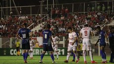 Vila Nova derrota Nova Mutum e fica perto da final da Copa Verde