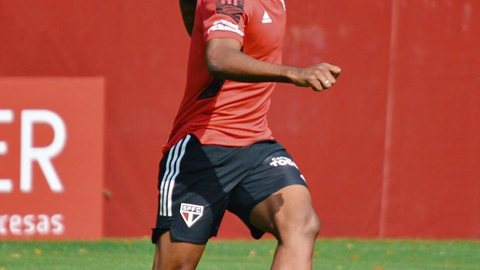 Talles Costa é chamado por Ceni para treinar no profissional e desfalca São Paulo na Copinha