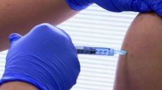 Uma em cada 10 pessoas de países pobres receberá vacina, diz relatório
