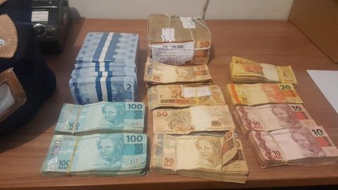 Ladrões furtam agência bancária em Guaraçaí e polícia prende suspeito