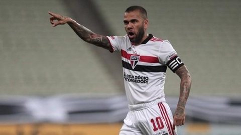 Rescisão de contrato entre Daniel Alves e São Paulo está apalavrada
