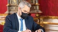 Áustria torna vacinação obrigatória a partir de fevereiro
