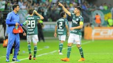 Faixa, gol de falta e marcação: como Bruno Henrique virou destaque no Palmeiras