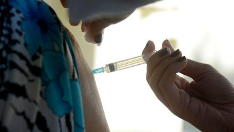 Parques de SP promovem hoje vacinação contra a covid-19