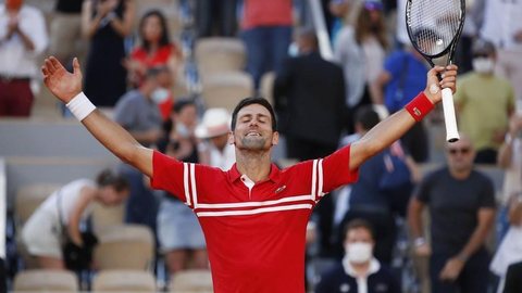 Djokovic não vai precisar de vacina para Roland Garros