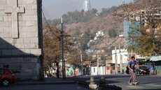 Chile mantém fronteiras fechadas, mas alivia lockdown em Santiago