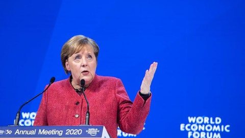 Angela Merkel, chanceler da Alemanha, faz quarentena após contato com infectado