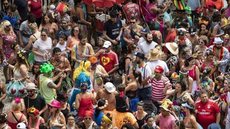 Cervejaria oferece auxílio de até R$ 255 para ambulante que não vai trabalhar no carnaval