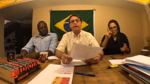 Bolsonaro pede engajamento de deputados eleitos pelo PSL na reta final do segundo turno