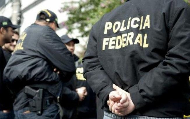 Polícia Federal faz operação contra tráfico internacional de armas em 8 estados