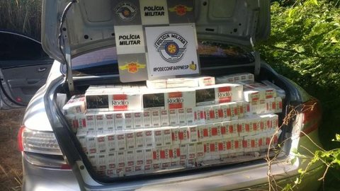 Polícia apreende carro carregado com cigarros contrabandeados em Urupês