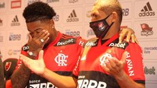 Sabia não. Pai de Marinho descobre ida ao Flamengo em campo do Vasco e resume sonho no Ninho: “Iria de novo”