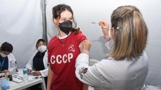Cidade de SP vacina contra Covid pessoas com 18 anos ou mais nesta segunda-feira