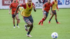 Chelsea pede retorno, e Kenedy viaja para Londres ainda nesta quarta; Flamengo tentava permanência