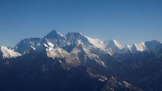 Covid-19: Nepal fecha Everest e nega visto a atleta brasileiro