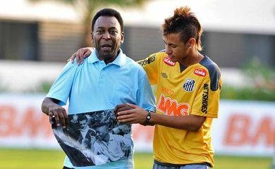 Neymar parabeniza Pelé pelos seus 80 anos