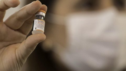 Cidades da Grande SP realizam vacinação simbólica contra Covid-19 para crianças; campanha geral deve começar em fevereiro