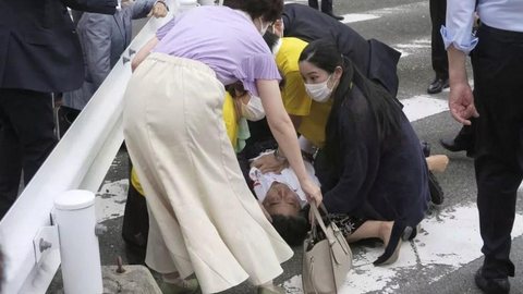 Imagem Ex-premiê Shinzo Abe morre após ser baleado no Japão