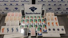 Receita Federal apreende 51 iPhones importados de forma irregular no aeroporto do Recife