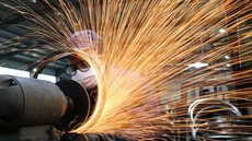 Depois de dois meses em queda, produção industrial cresce 7% em maio