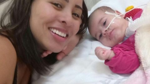Mãe de bebê com doença rara faz campanha para custear tratamento de R$ 3 milhões
