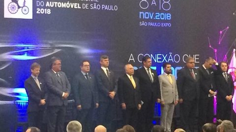 Temer assina decreto que regulamenta novo programa de incentivos ao setor automotivo Rota 2030