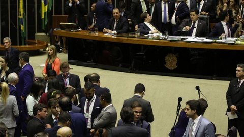 Congresso faz acordo com governo e derrubará vetos da LDO 2020